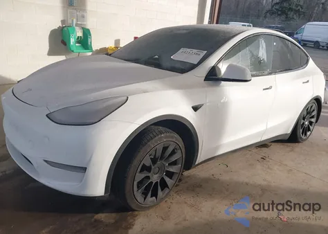 2020 Tesla Model Y Long Range Dual Motor All-Wheel Drive z USA, uszkodzony, nr VIN 5YJYGDEE0LF008924